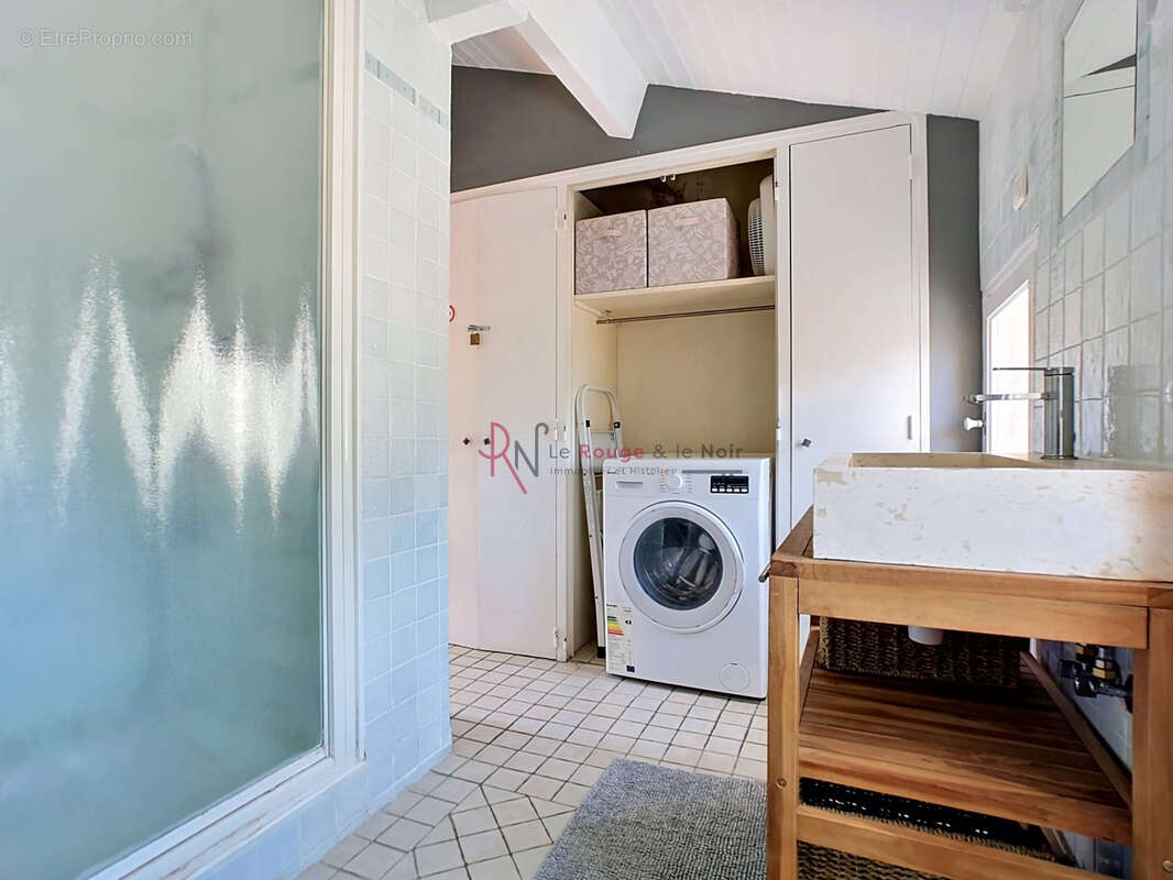Port de Hyères / La Capte - Duplex de 50m2 en dernier étage - photo 7