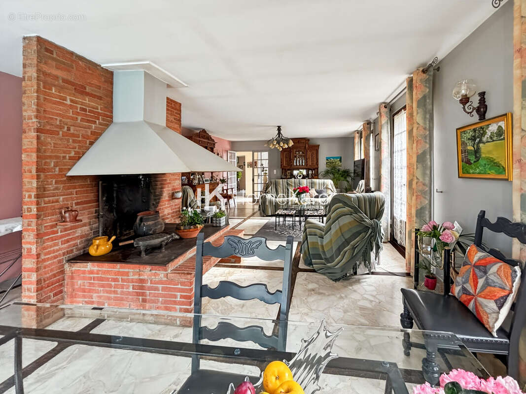 Maison à LEZAT-SUR-LEZE