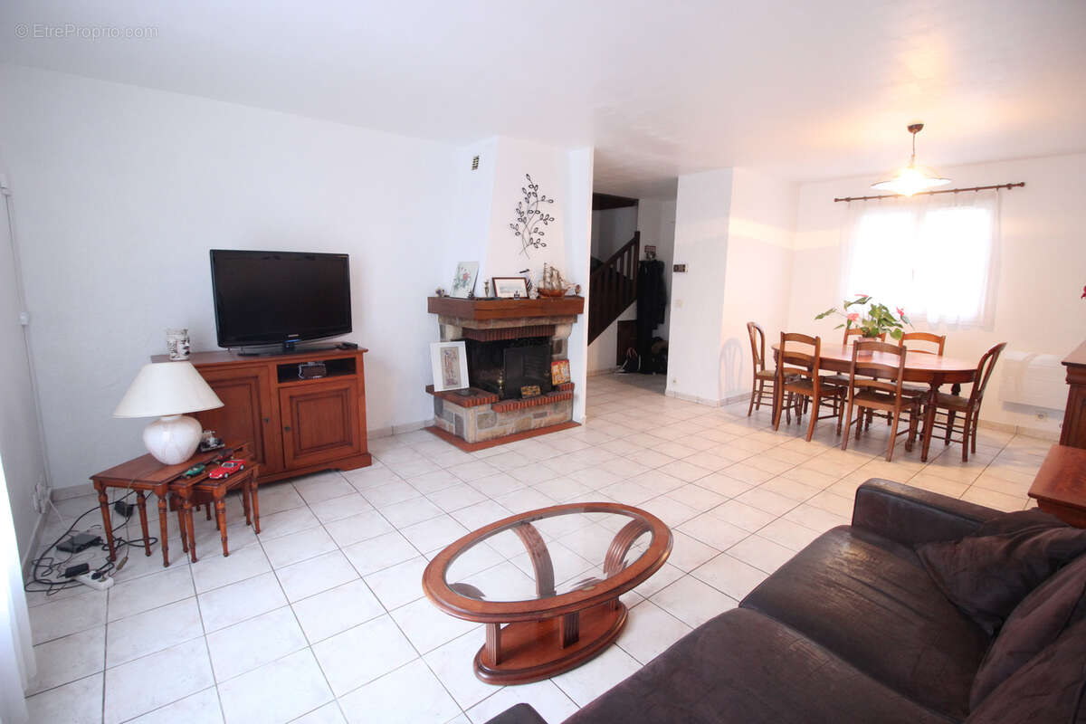 Maison à LIMEIL-BREVANNES