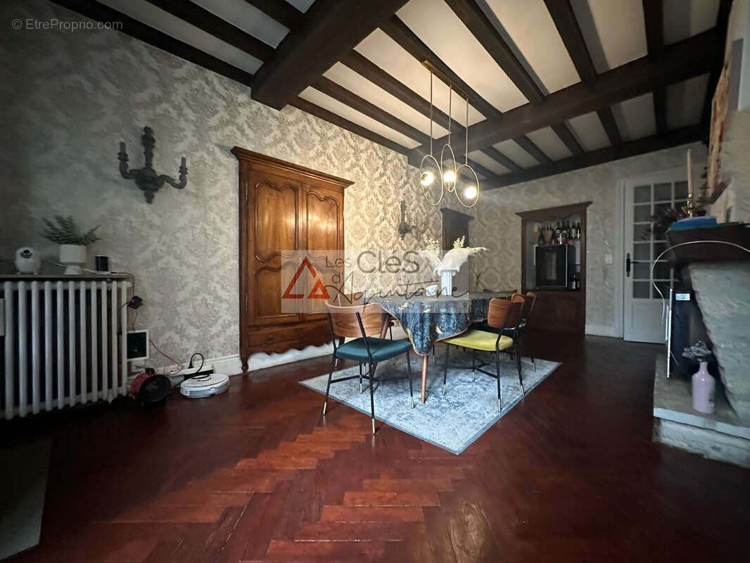 Maison à CADILLAC