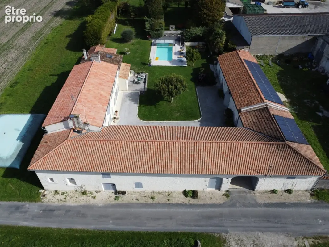Maison à JONZAC