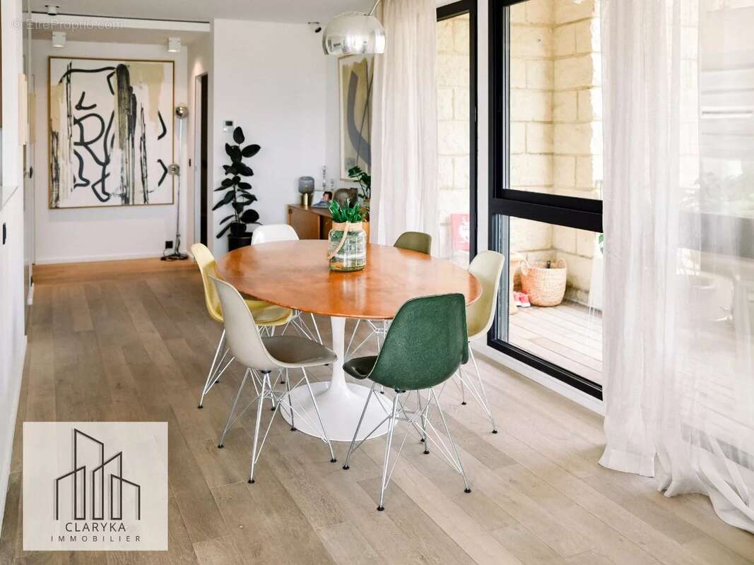 Appartement à MARSEILLE-7E