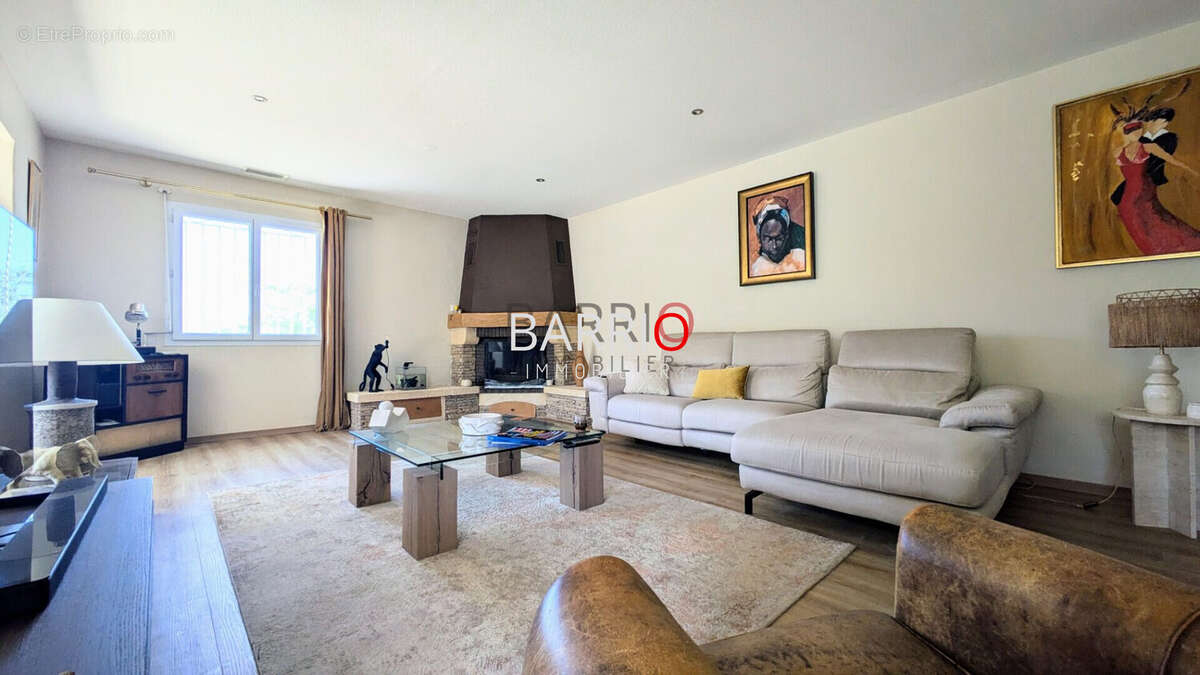 Maison à LAROQUE-DES-ALBERES