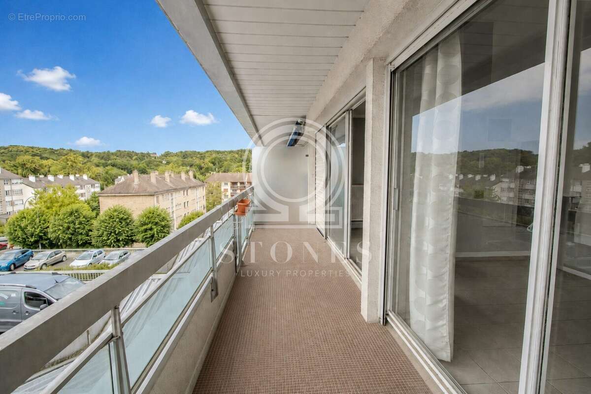 Appartement 102 m² à La Celle-Saint-Cloud  - photo 4