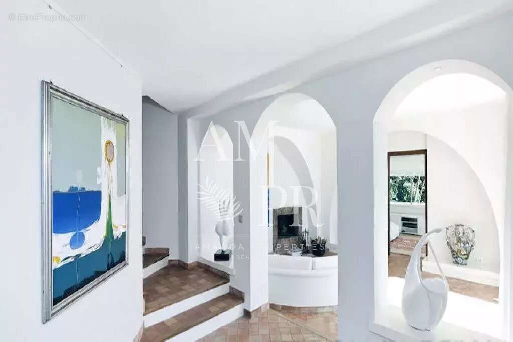 Maison à MOUGINS