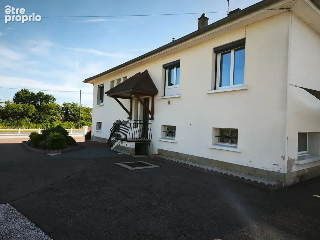 Maison à SAINT-GERMAIN-DU-BOIS