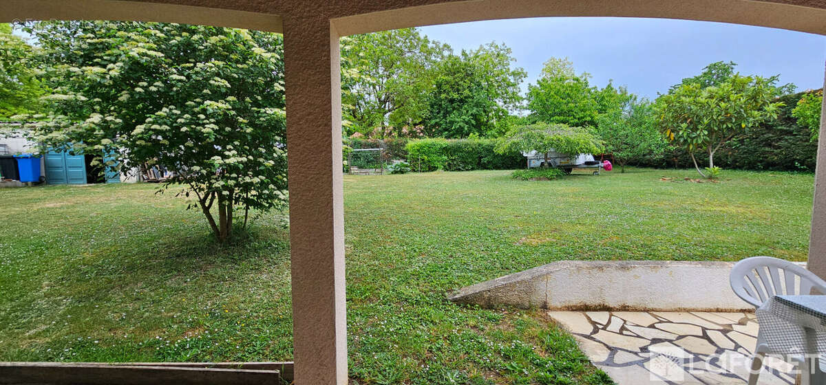 Maison à BUSSAC-SUR-CHARENTE
