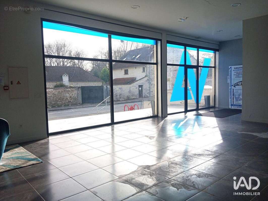 Photo 8 - Commerce à SAINT-ARNOULT-EN-YVELINES