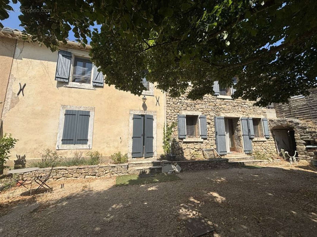 En exclusivité - Authentique bergerie Provençale du XIXème siècle à fort potentiel - photo 4