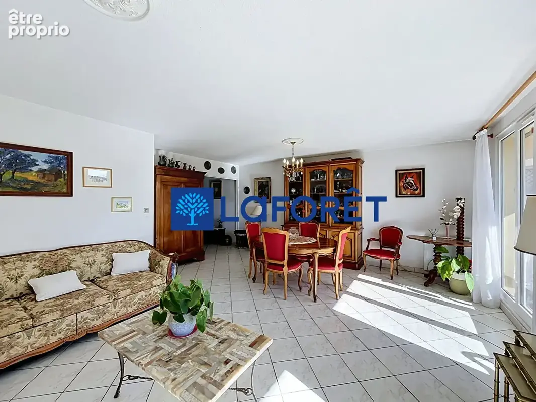 Appartement La Garde 4 pièces -  83 m² - photo 4