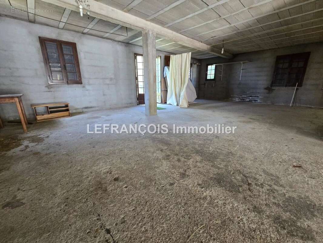 Maison à MOUANS-SARTOUX