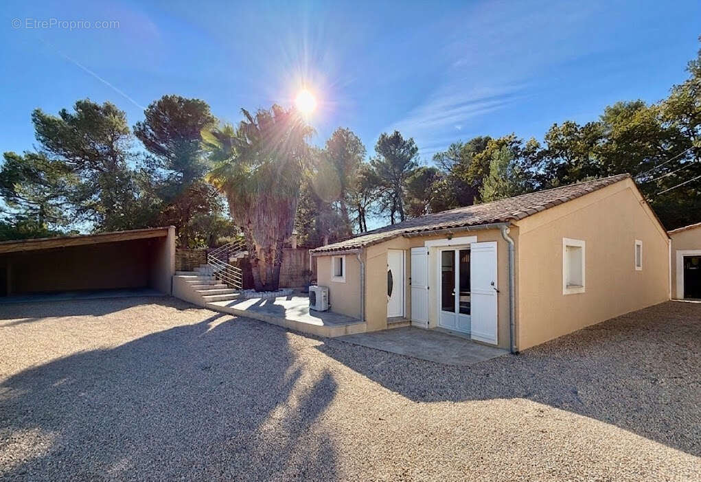 Maison à SAINT-MAXIMIN-LA-SAINTE-BAUME