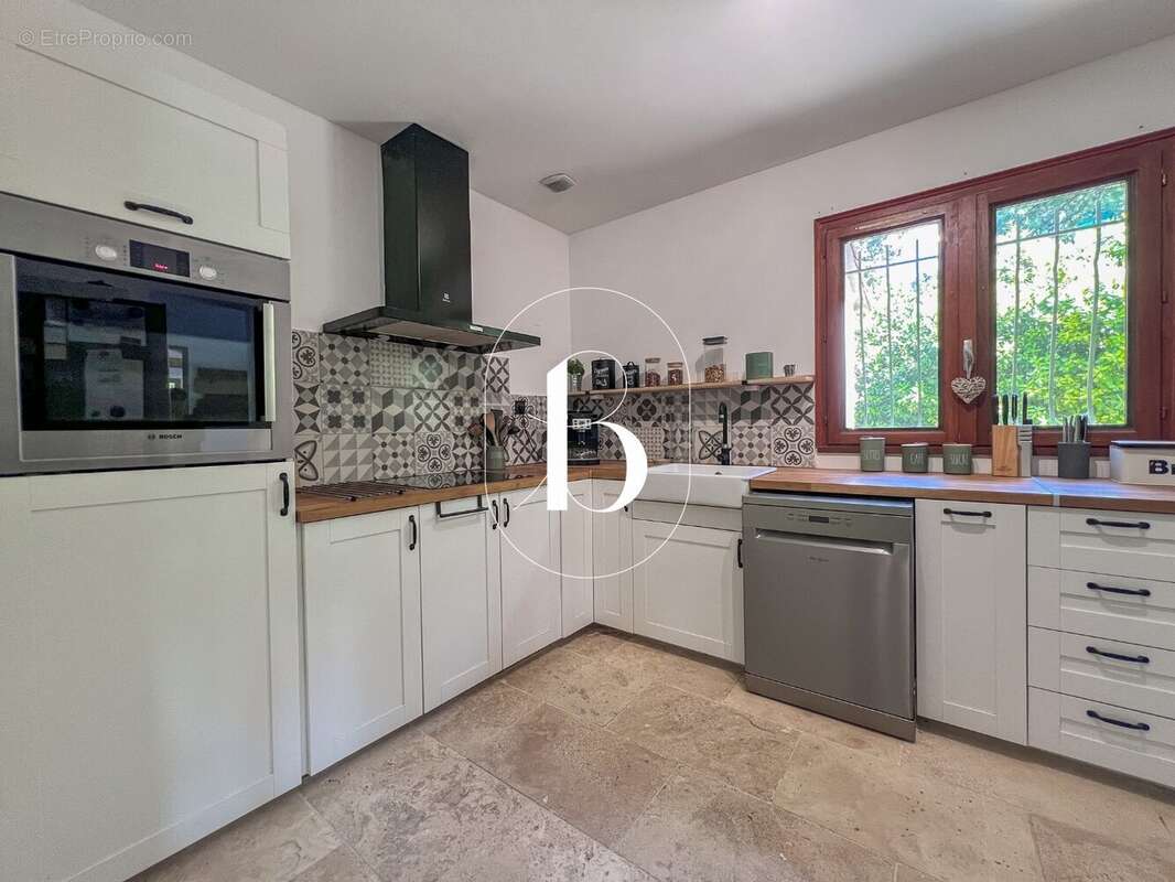 Maison 96 m² à Goudargues  - photo 9