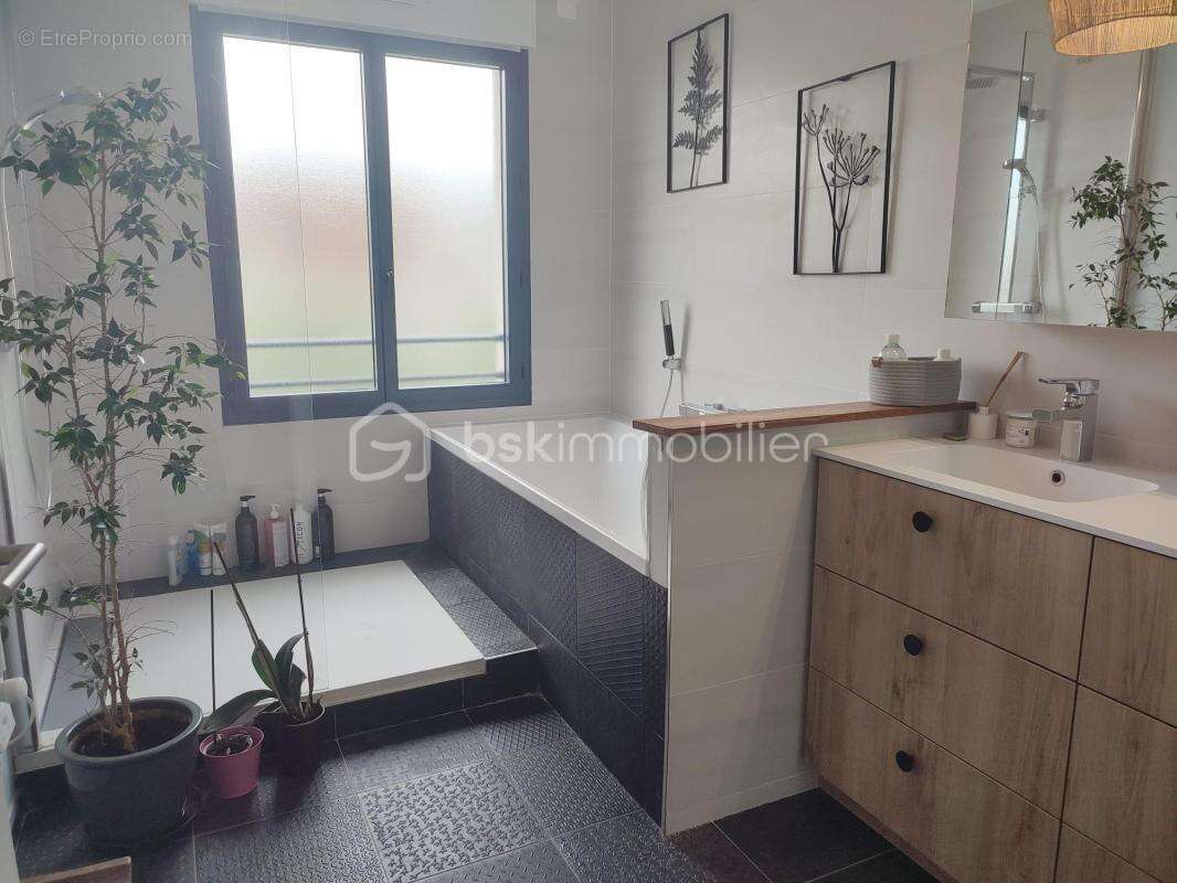 Maison de standing élégante et moderne - photo 7