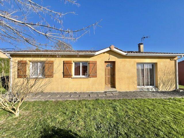 Maison à SAINT-DENIS-DE-PILE