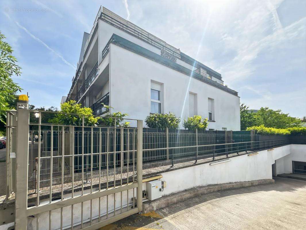 Appartement à CORBEIL-ESSONNES