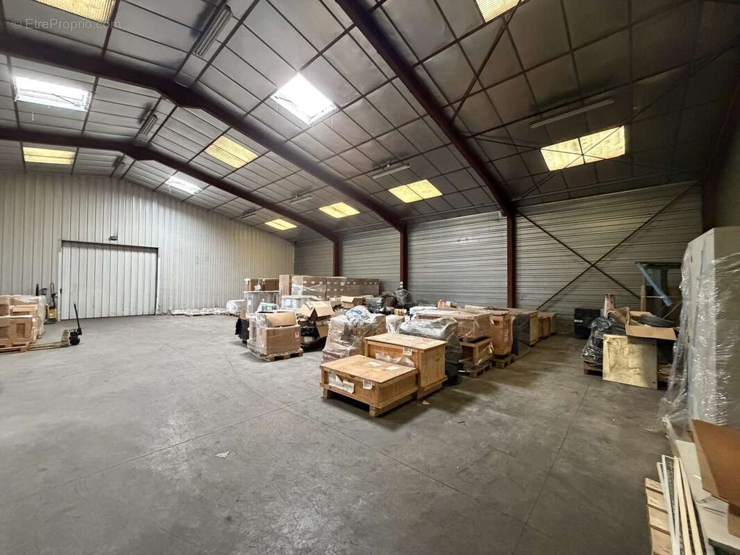 Commerce à THIRON-GARDAIS