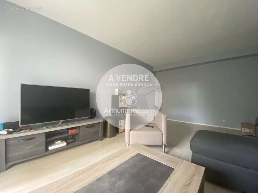 Appartement T3 de 65 m2 avec jardin privatif. - photo 2