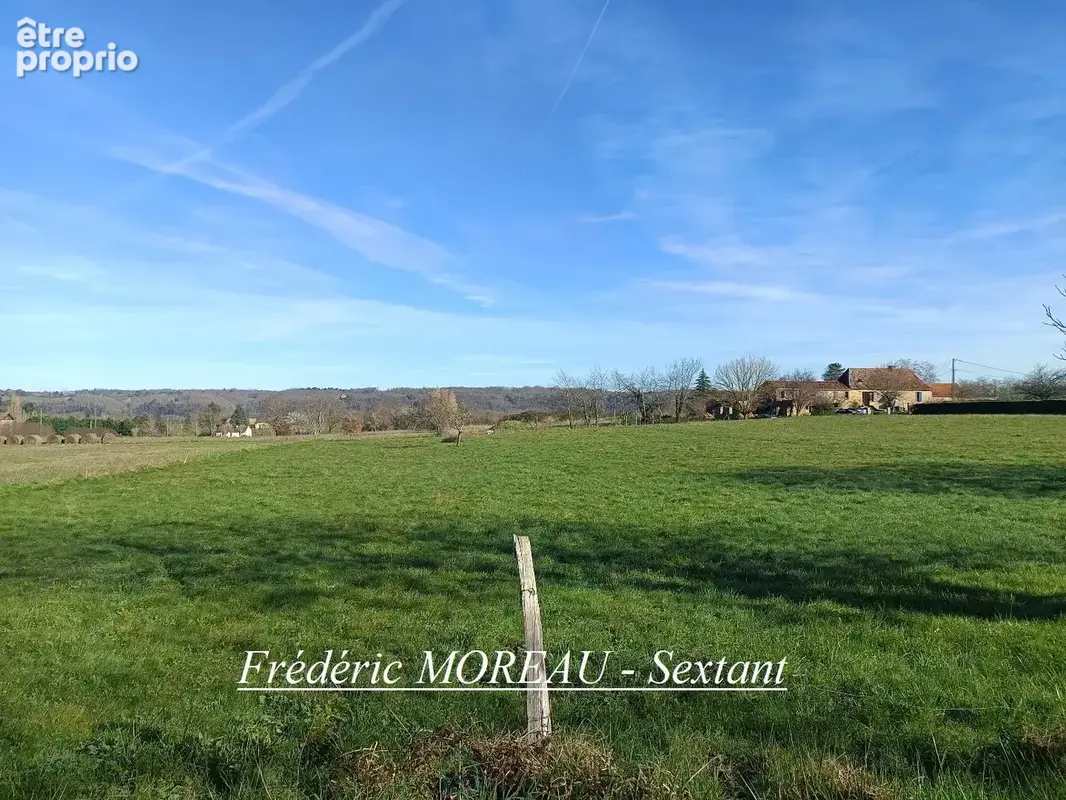 Trés beau terrain constructible double accès. - photo 3