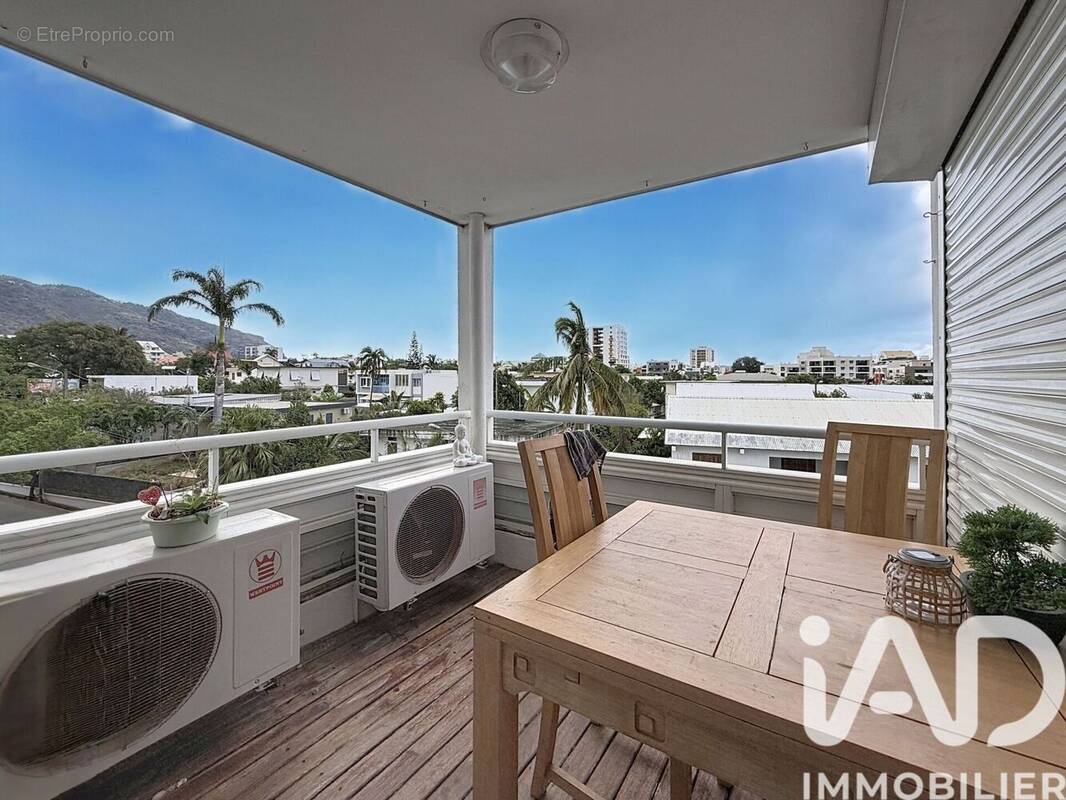 Photo 1 - Appartement à SAINT-DENIS