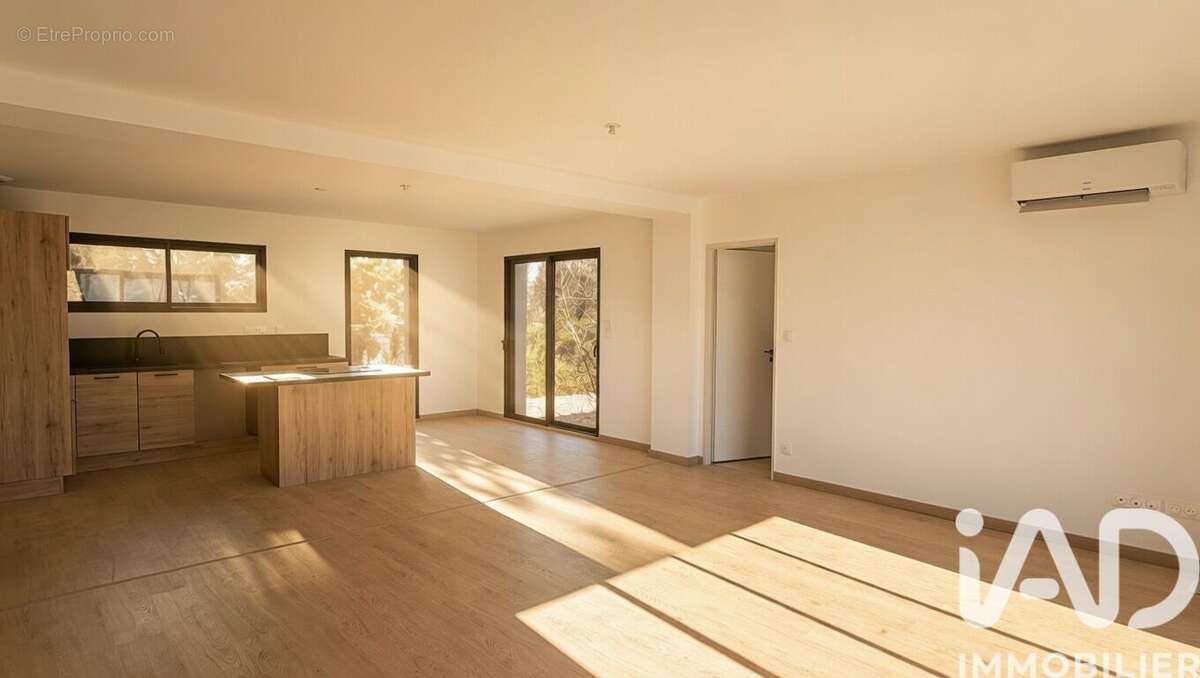 Photo 8 - Maison à CAMARET-SUR-AIGUES