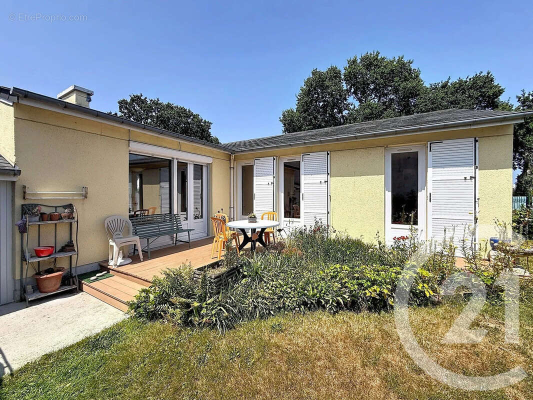 Maison 77 m² à Lannion  - photo 8