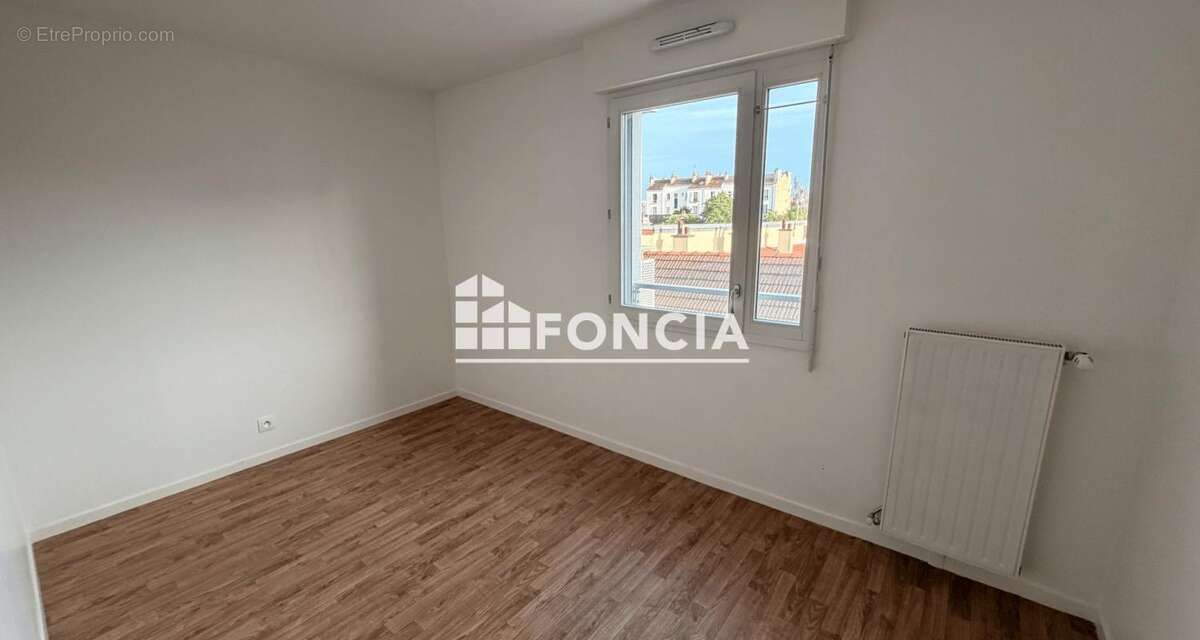 3 pièces avec balcon, parking et au calme – À 2 pas du métro & du coeur de ville - photo 4