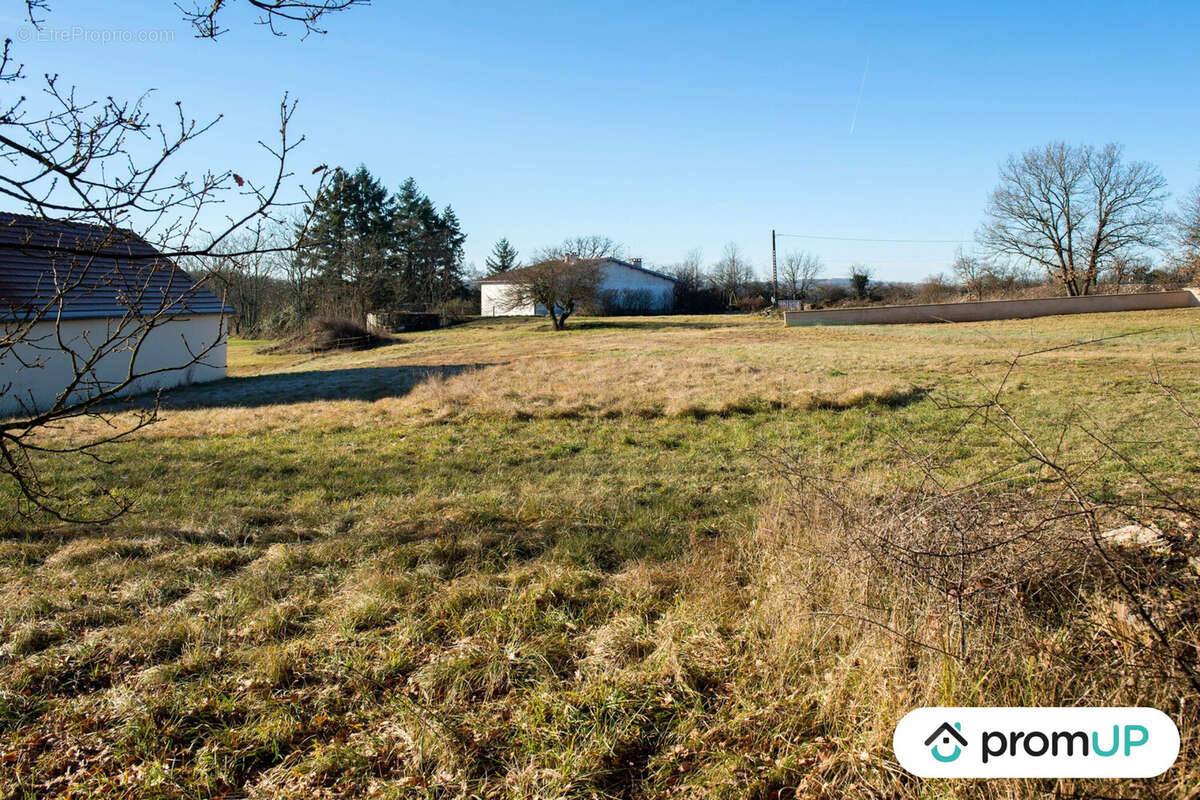 Terrain à VILLENEUVE