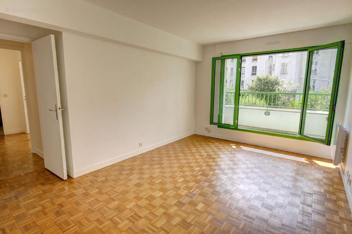 4 pieces 112,64m2, 3 chambres face au bois de vincennes dans un immeuble recent - photo 6