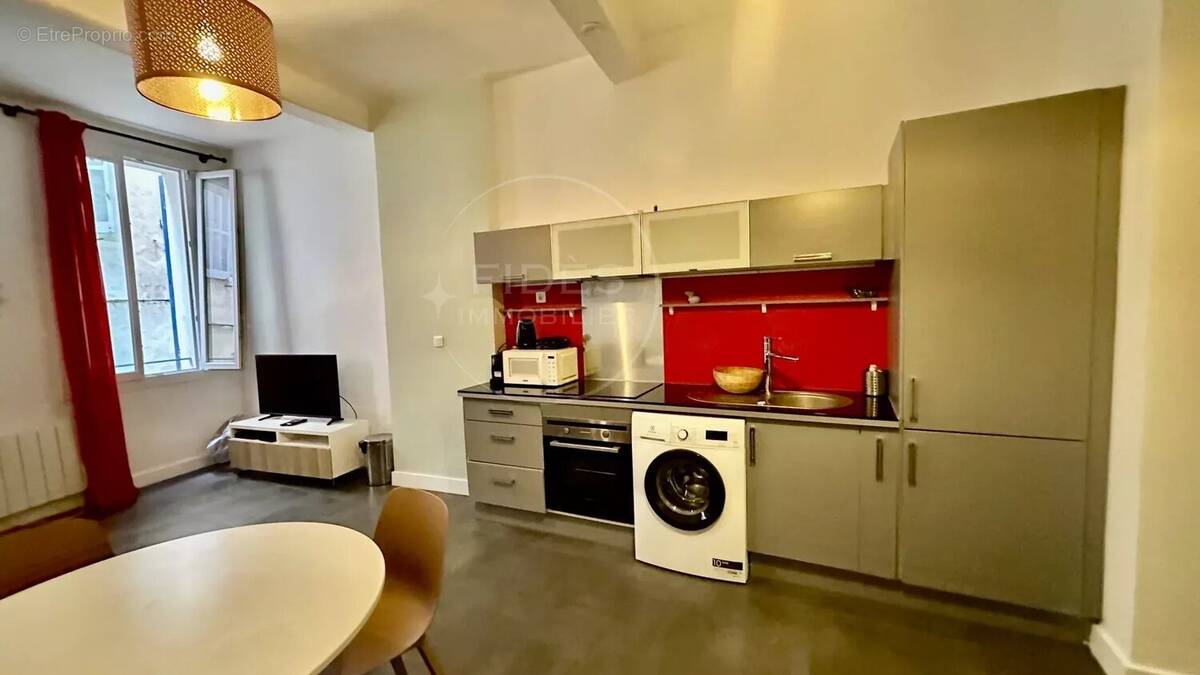 Appartement à MARSEILLE-2E