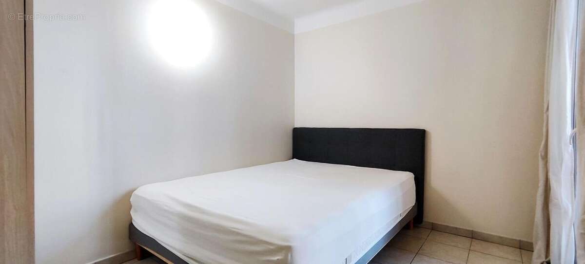 Appartement à VALLAURIS