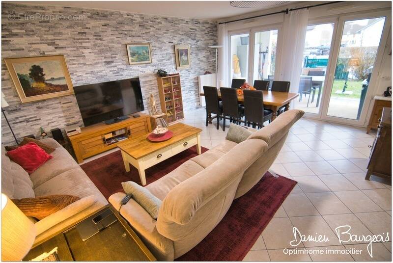 Appartement à SERGY