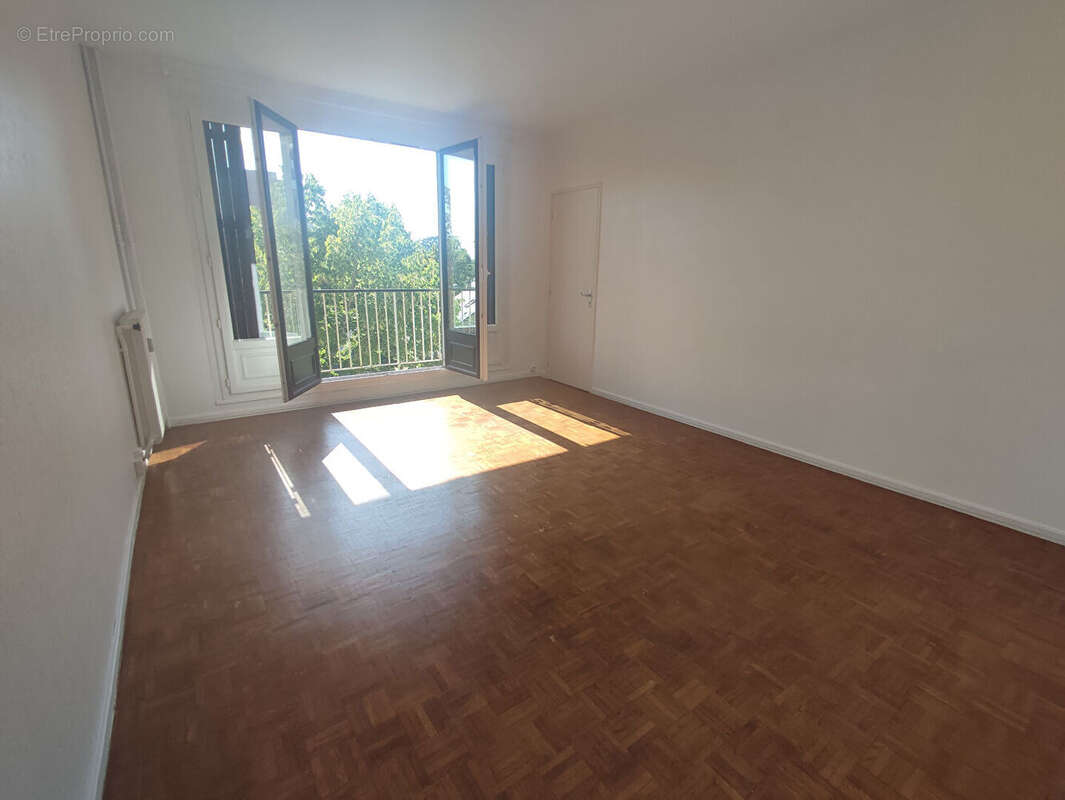 Appartement 65 m² à Orleans  - photo 2
