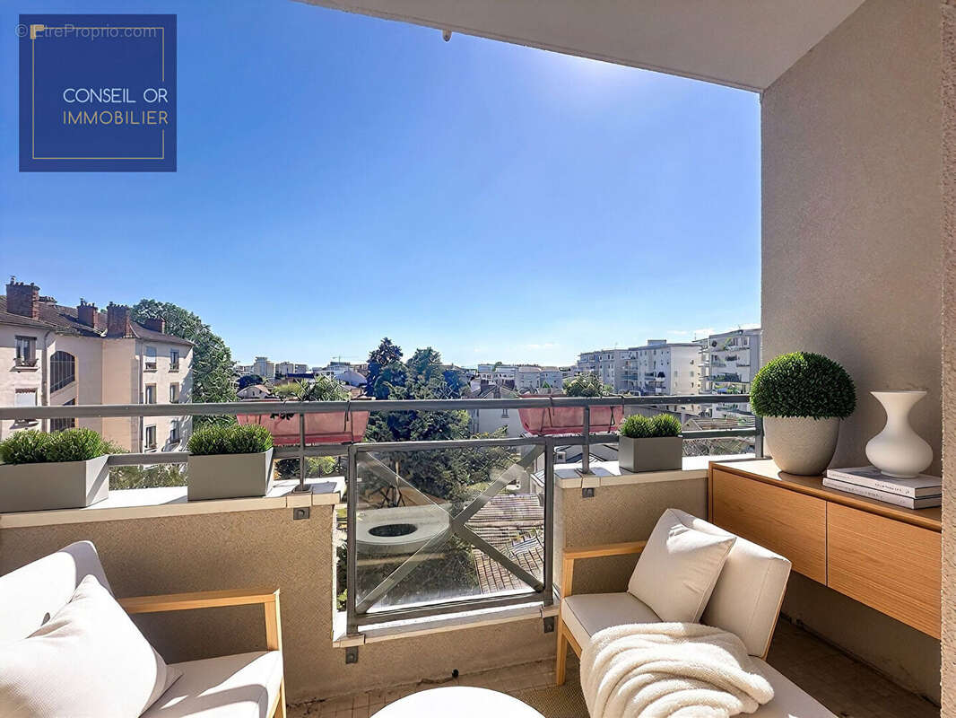 Appartement à LYON-8E