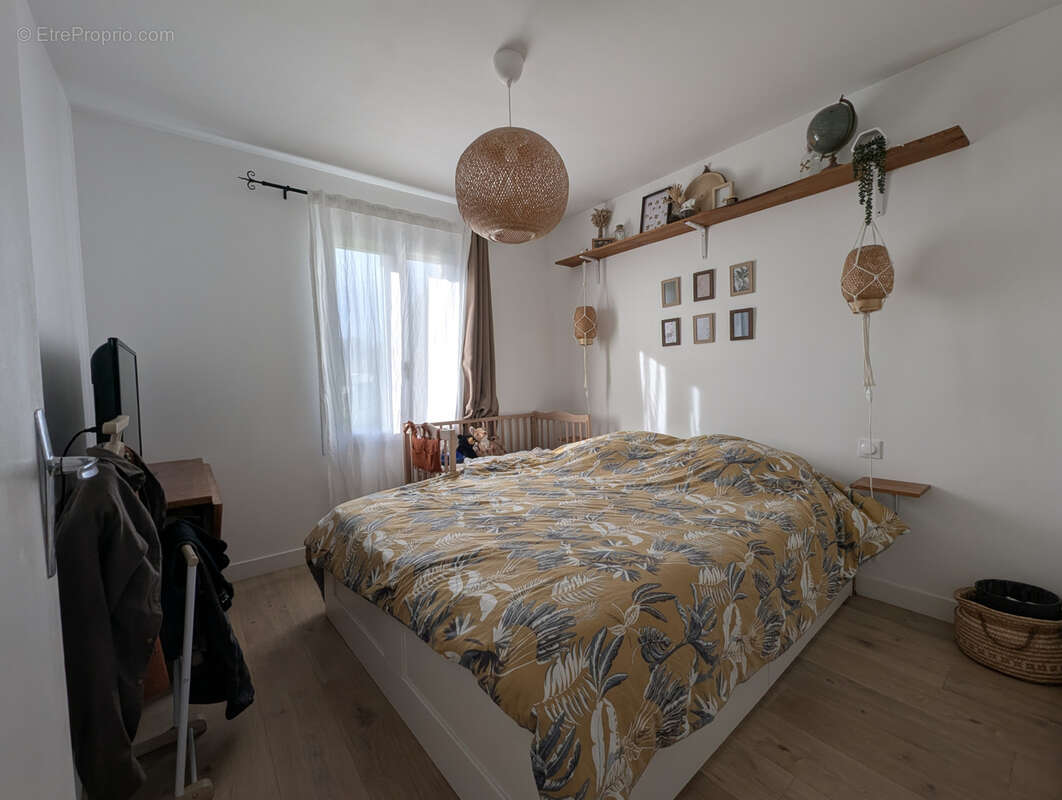 Maison à LA CHAPELLE-DES-POTS