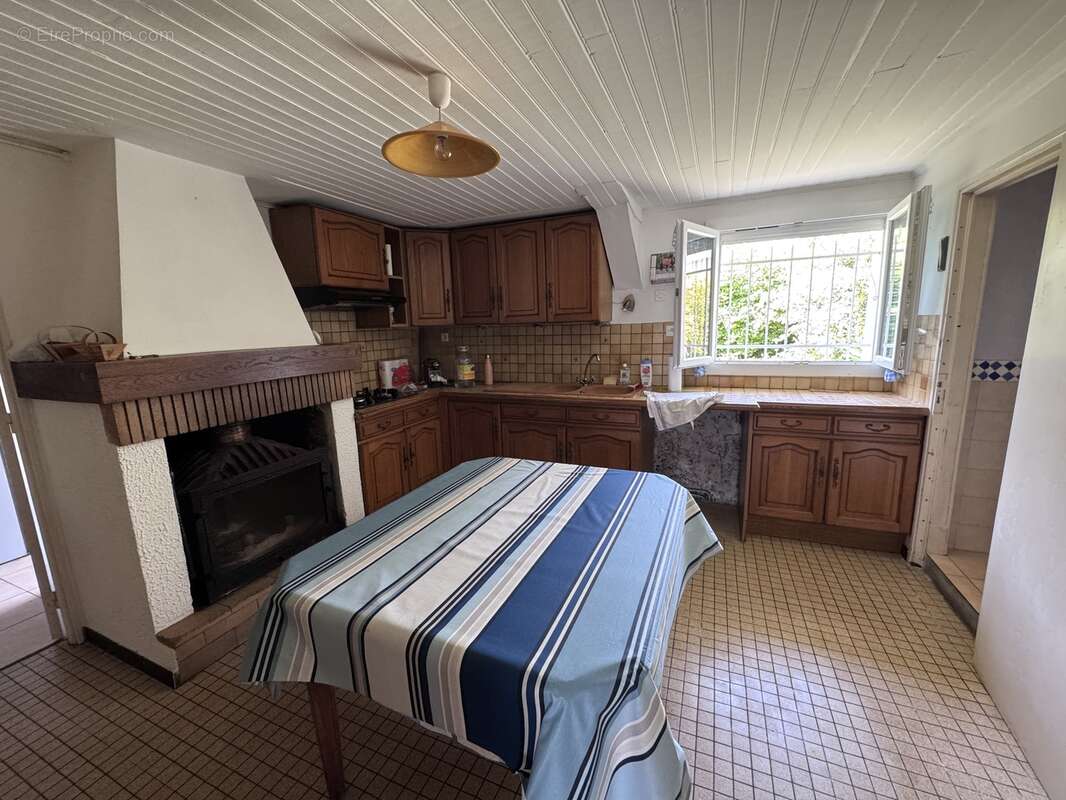 Maison à LAGORCE