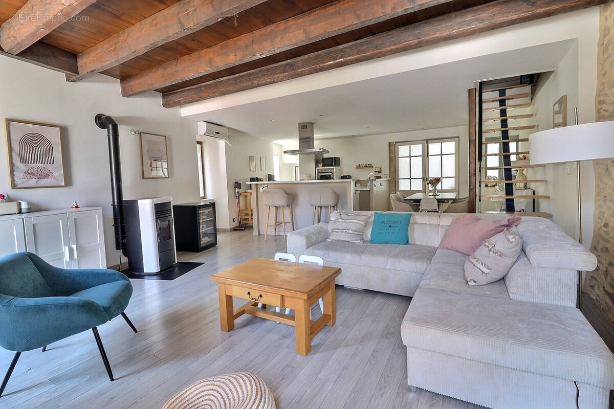 Maison à MERCUREY