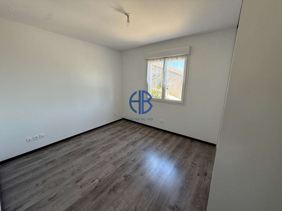 Appartement à SAINT-ETIENNE-DE-SAINT-GEOIRS