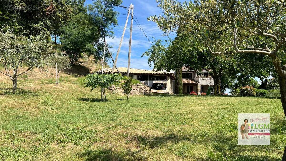 Maison à SAINTE-CROIX-DE-CADERLE