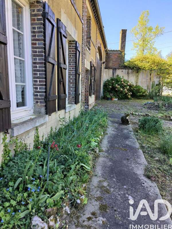 Maison 69 m² à Sormery  - photo 3