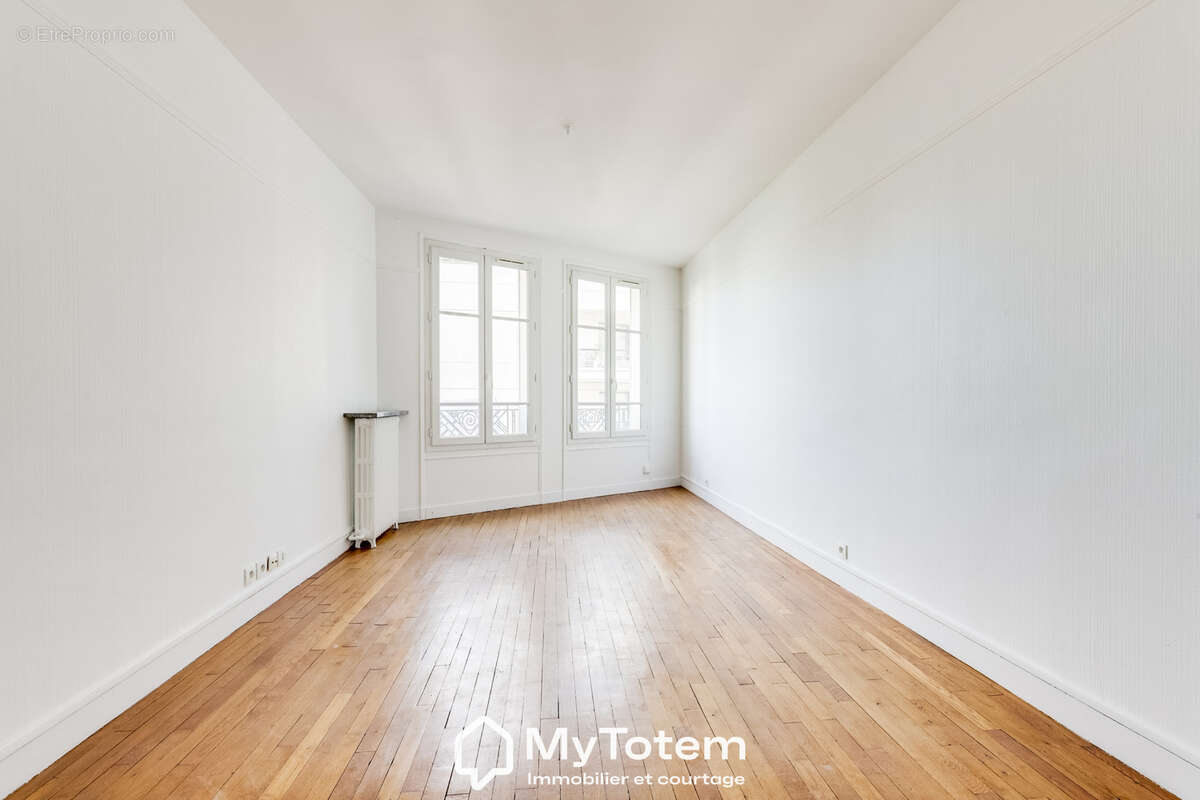 Appartement à LEVALLOIS-PERRET