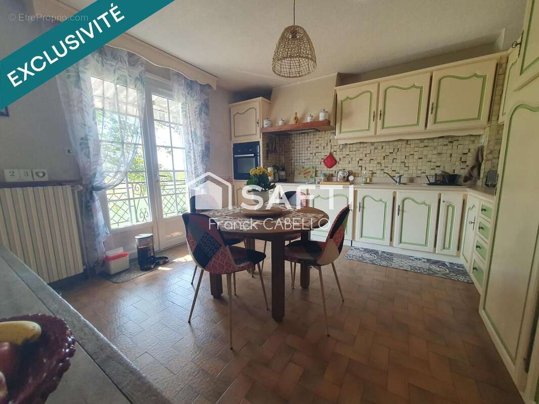 Maison 240 m² à Saint-Pourcain-Sur-Sioule  - photo 6