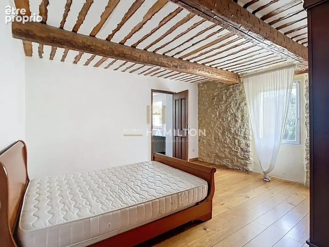Authentique mas provençal en pierre avec dépendences, 2ha de terrain et piscine - photo 6