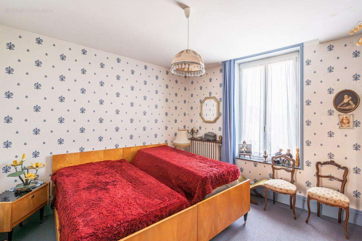 Maison à CHARLEVILLE-MEZIERES