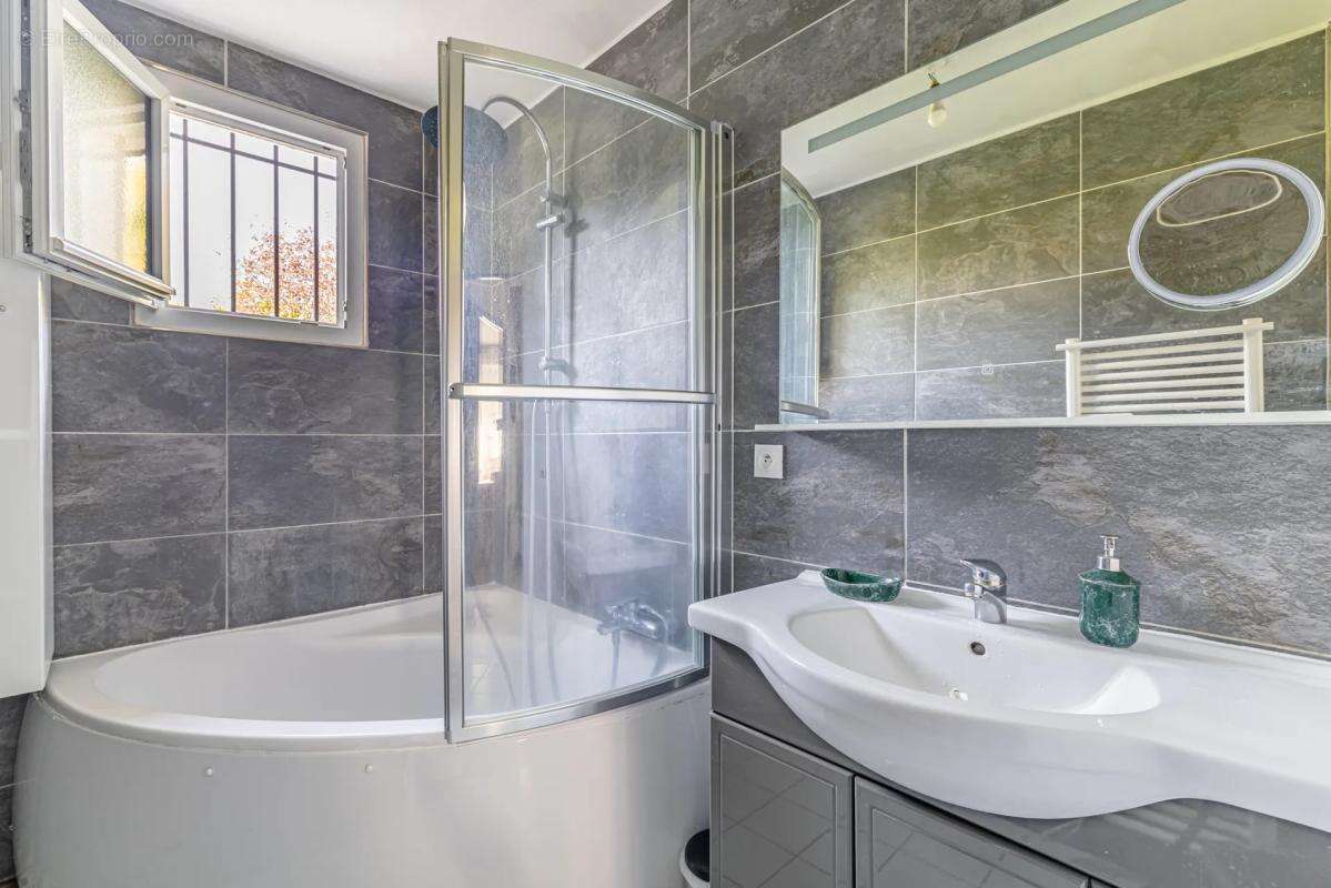 Maison à GOUSSAINVILLE