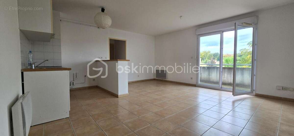 Appartement T3 avec balcon, piscine et parking – Avignon Pont des Deux Eaux - photo 3