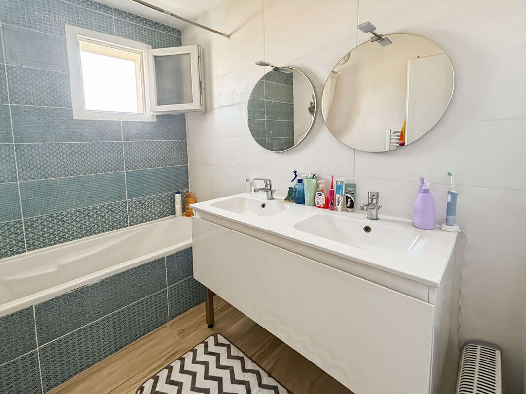 Appartement à CHATEAURENARD