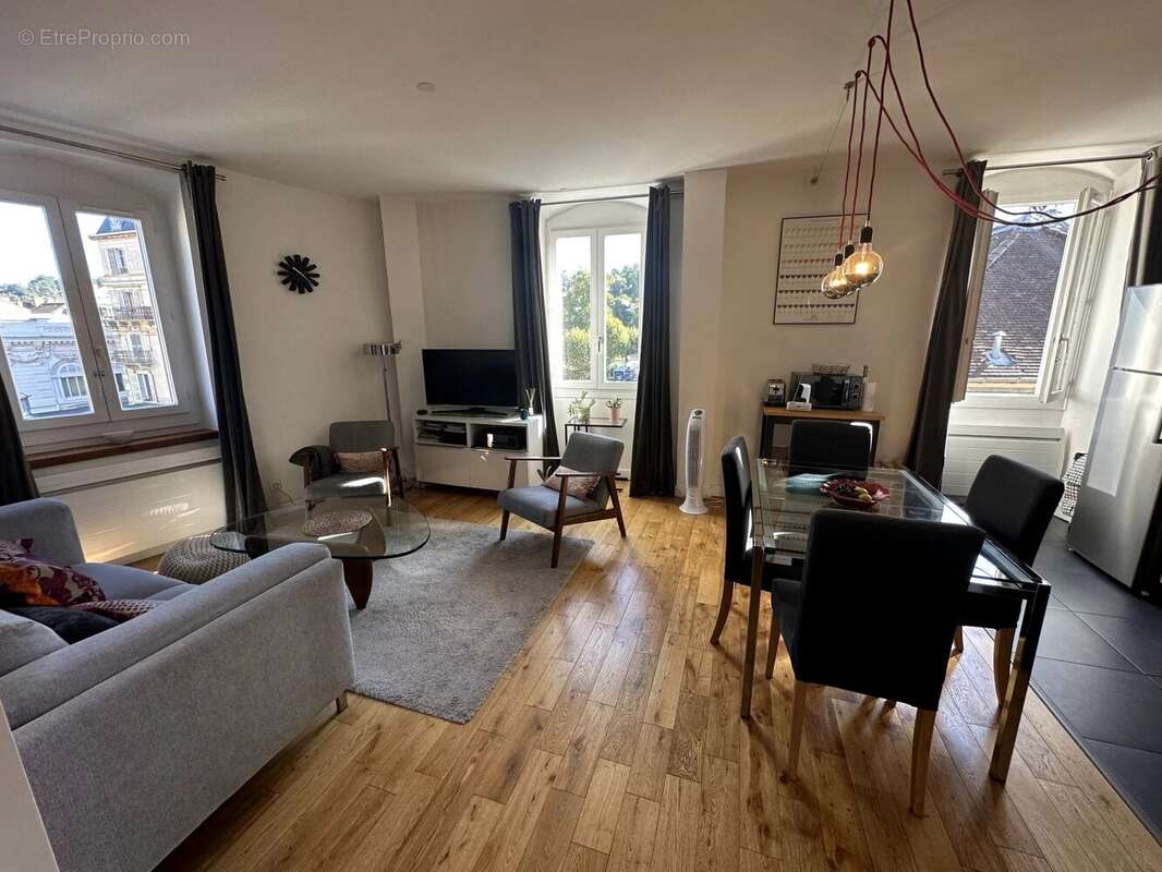 Appartement à AIX-LES-BAINS