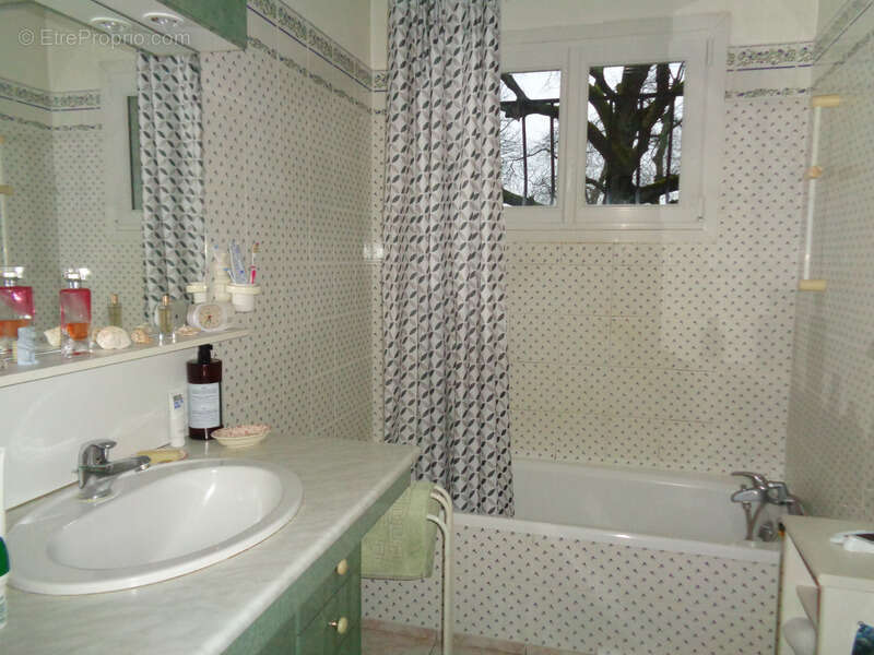 Maison à FONTCOUVERTE