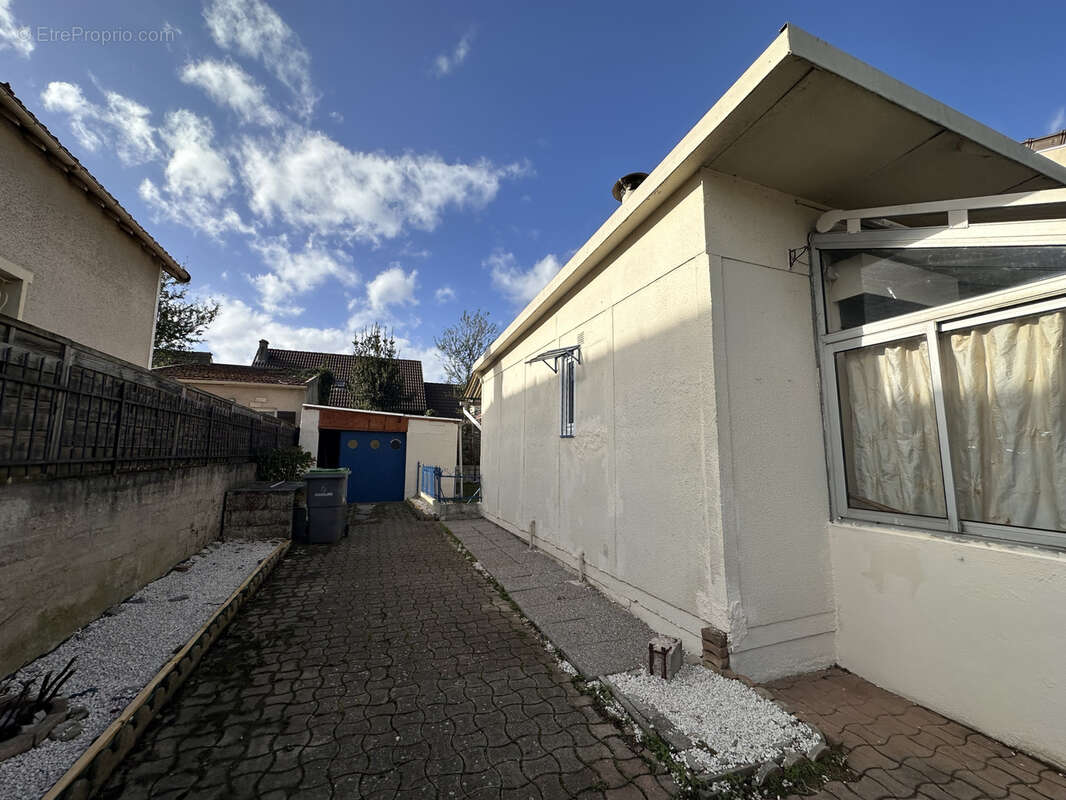 Maison à GARGES-LES-GONESSE